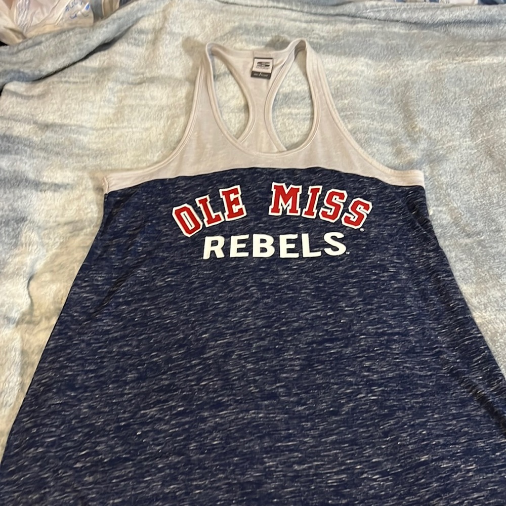 Size L tank Ole Miss